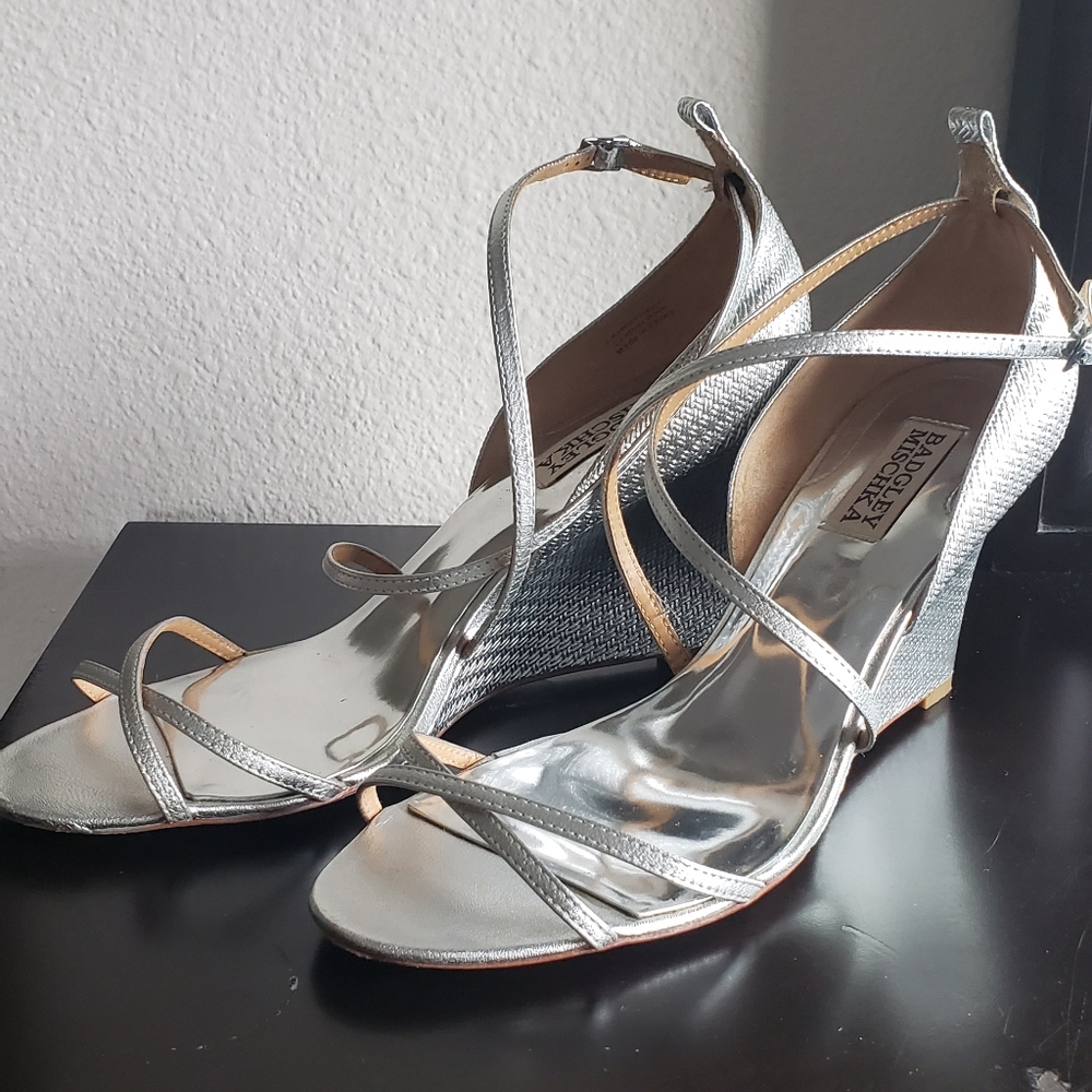 Badgley Mischka Silver sandals